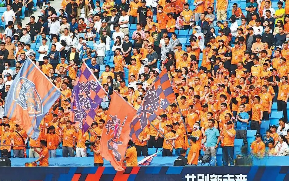 2026世界杯直播悬了？央视谈判僵局，球迷或首次无法免费看球
